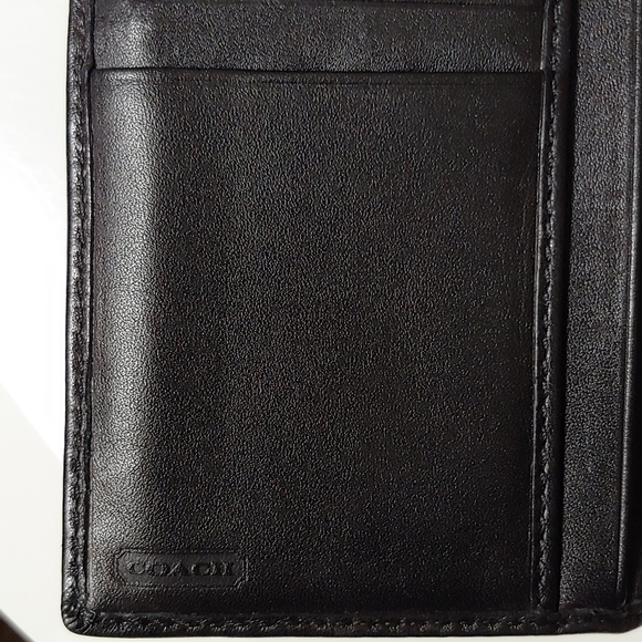 Coach wallet. Black with nickel hardware. Great condition! - Picture 5 of 7